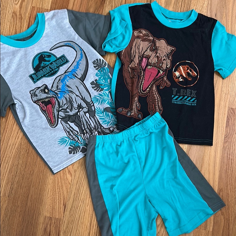 Jurassic World pajama set 🦖